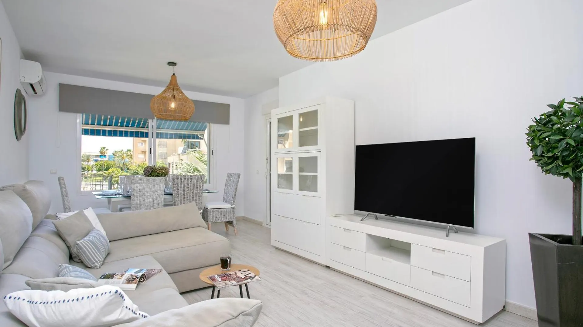 Sunstay Costa Lago Flat III Torremolinos
