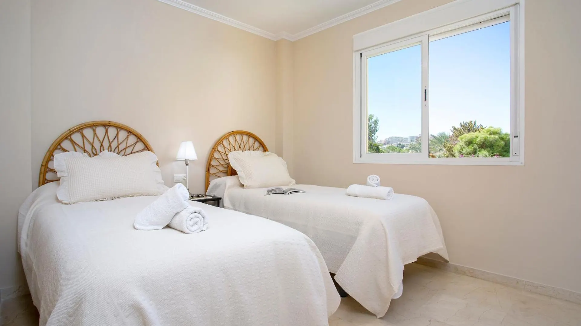 Sunstay Costa Lago Flat III Torremolinos 0*,